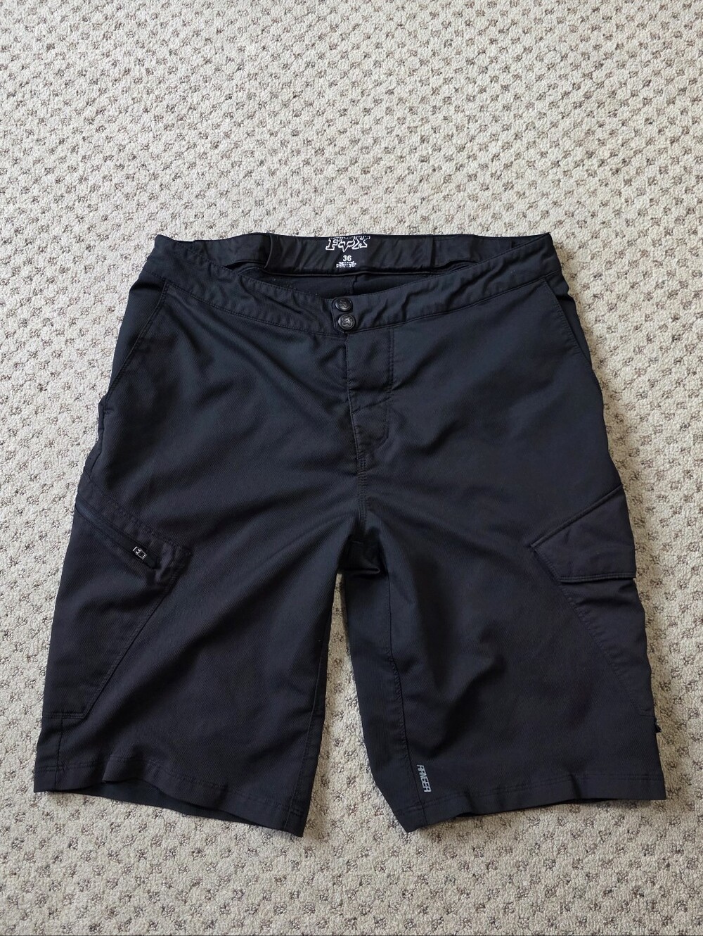Fox Black Men's Cargo Shorts